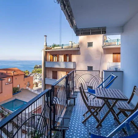 Capo Sereno - Large & Bright With Terrace Апартаменты