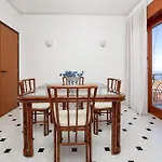 Capo Sereno - Large & Bright With Terrace *