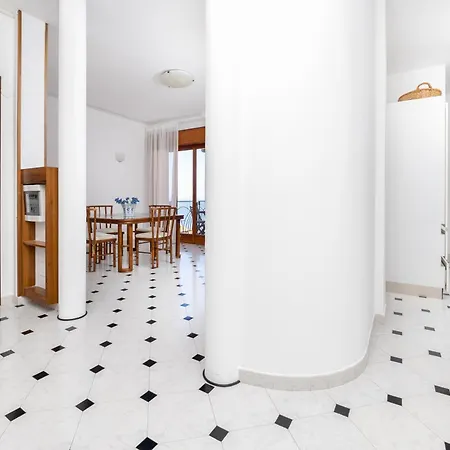 Capo Sereno - Large & Bright With Terrace