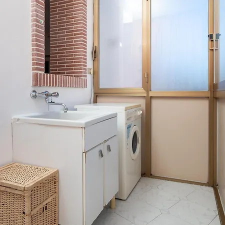 Apartman Capo Sereno - Large & Bright With Terrace