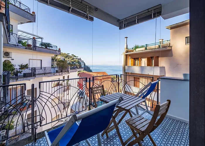 Capo Sereno - Large & Bright With Terrace *