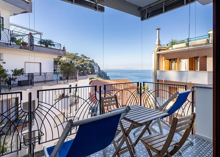 Capo Sereno - Large & Bright With Terrace Διαμέρισμα Σορέντο