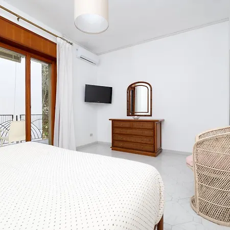 Apartman Capo Sereno - Large & Bright With Terrace Sorrento